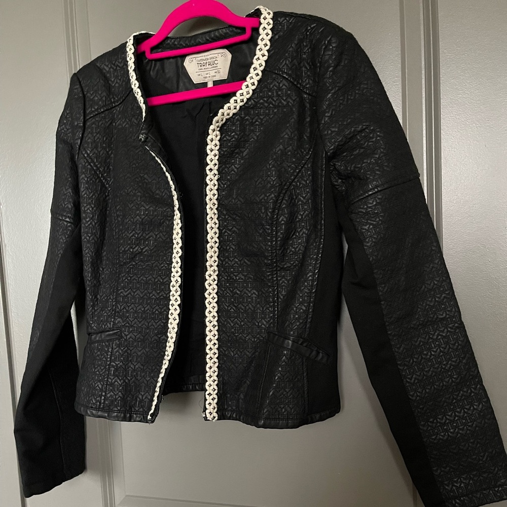 ZARA elegant quilted jacket size fits like S -M tag say L